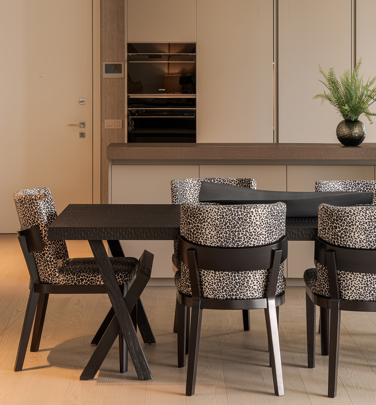 Centrality and modernity