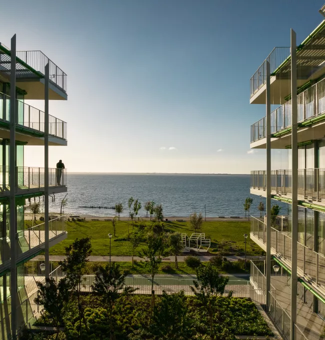 Flussblick, Licht und Grünflächen