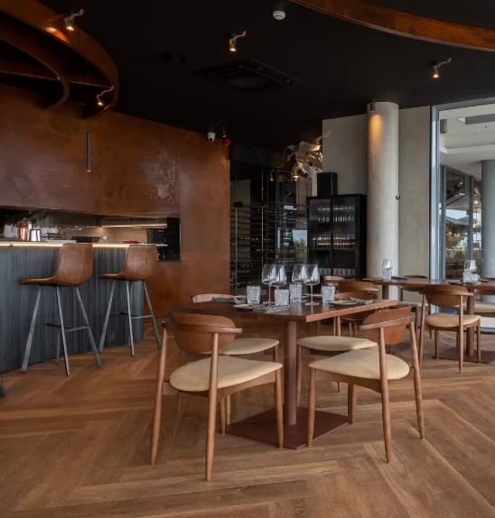 Натхнені річкою та індустріальною зоною